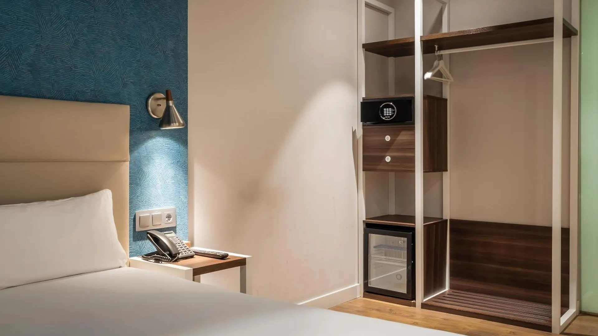 ***  Arya Stadium Hotel Barcelona Spanyolország